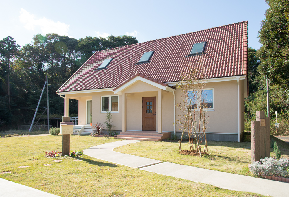 大屋根の北欧輸入住宅「スウェーデンの家」茨城県鹿嶋市