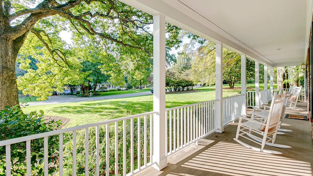 Porch：ポーチ_輸入住宅・北欧住宅の石田ホーム